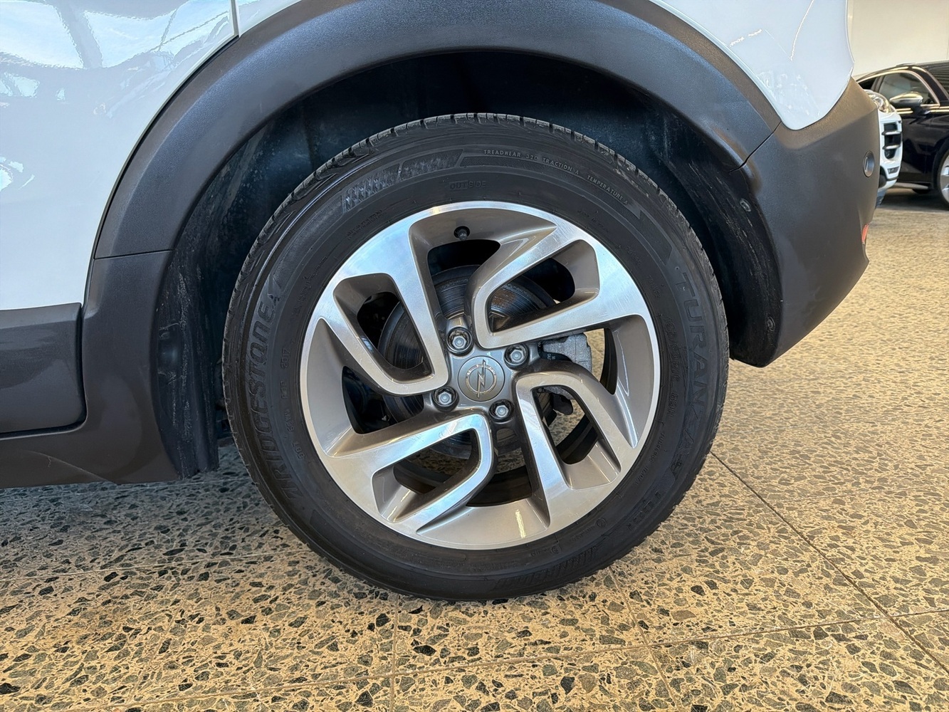 Opel Crossland X vaihtoauto