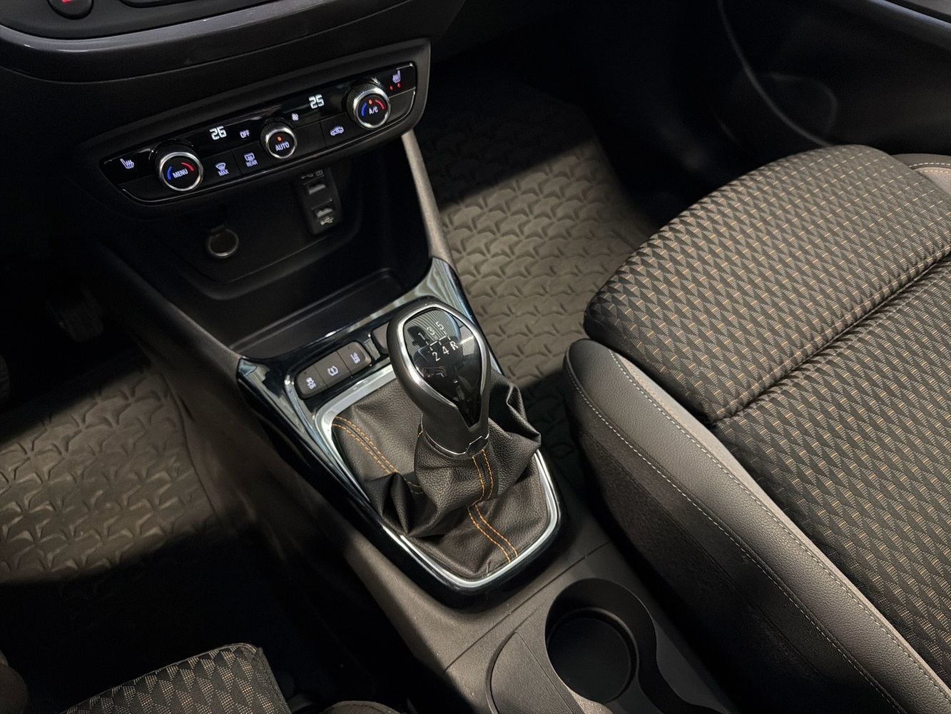 Opel Crossland X vaihtoauto
