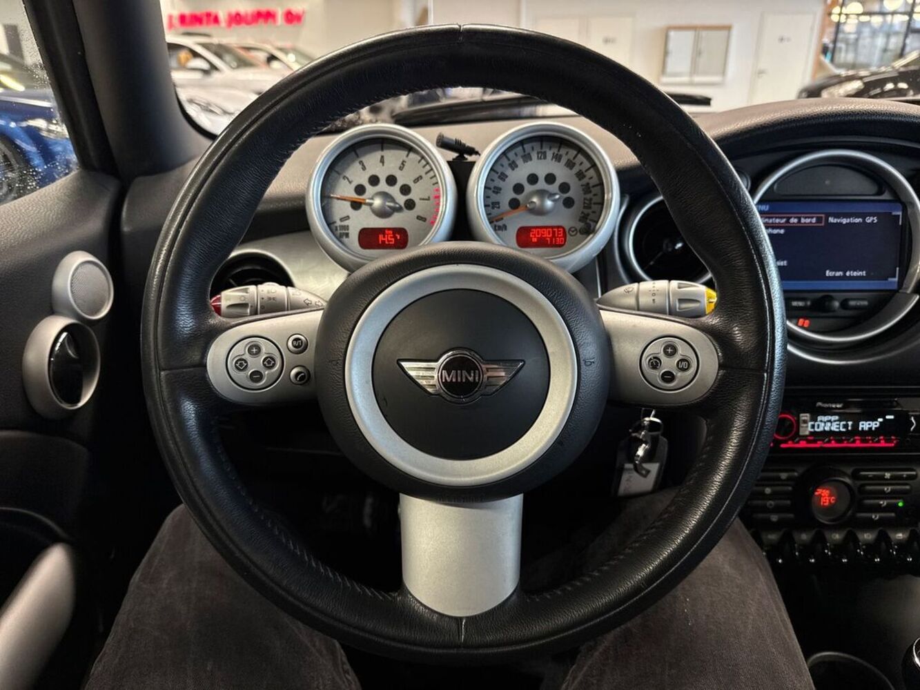Mini Cooper vaihtoauto