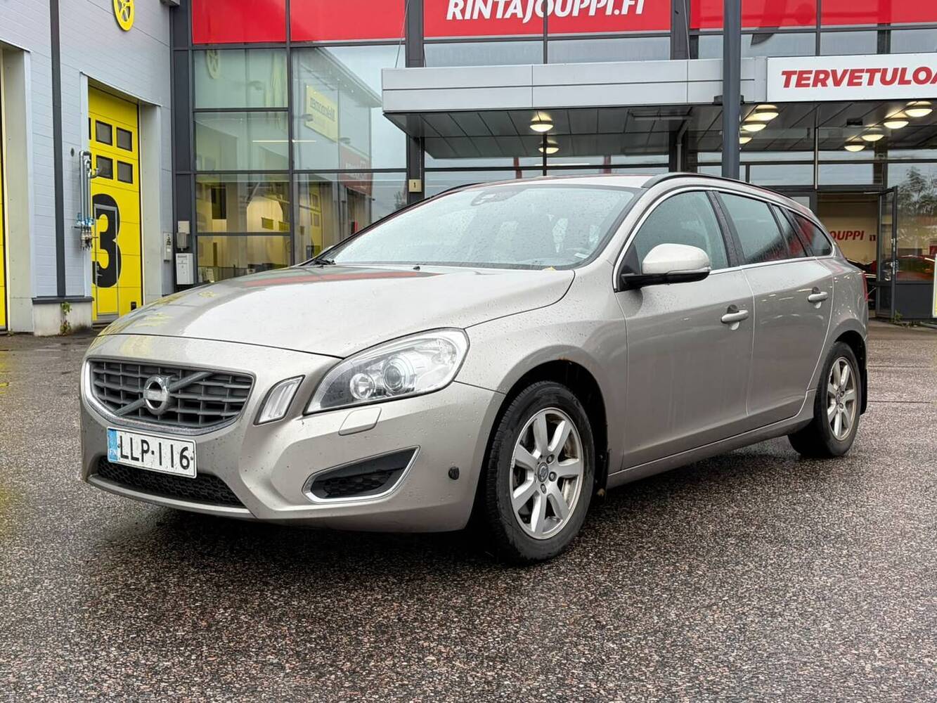 Volvo V60 vaihtoauto