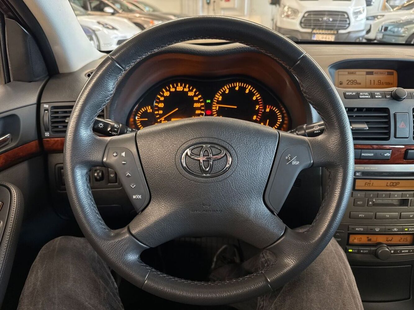 Toyota Avensis vaihtoauto