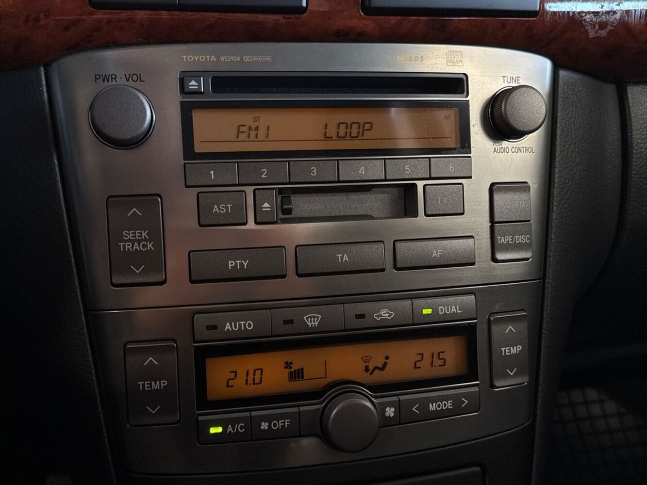 Toyota Avensis vaihtoauto