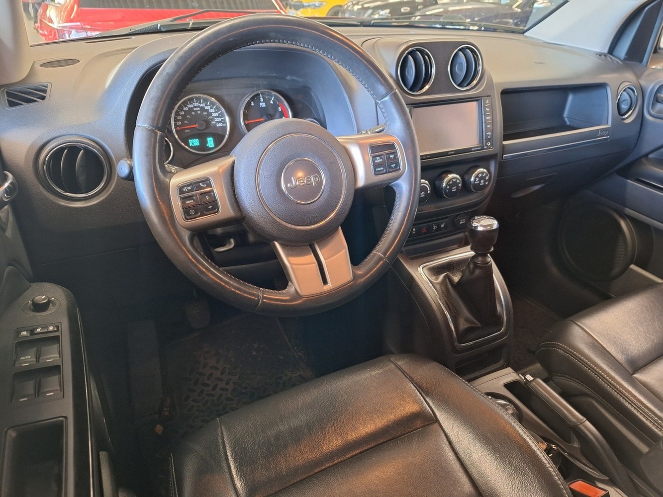 Jeep Compass vaihtoauto