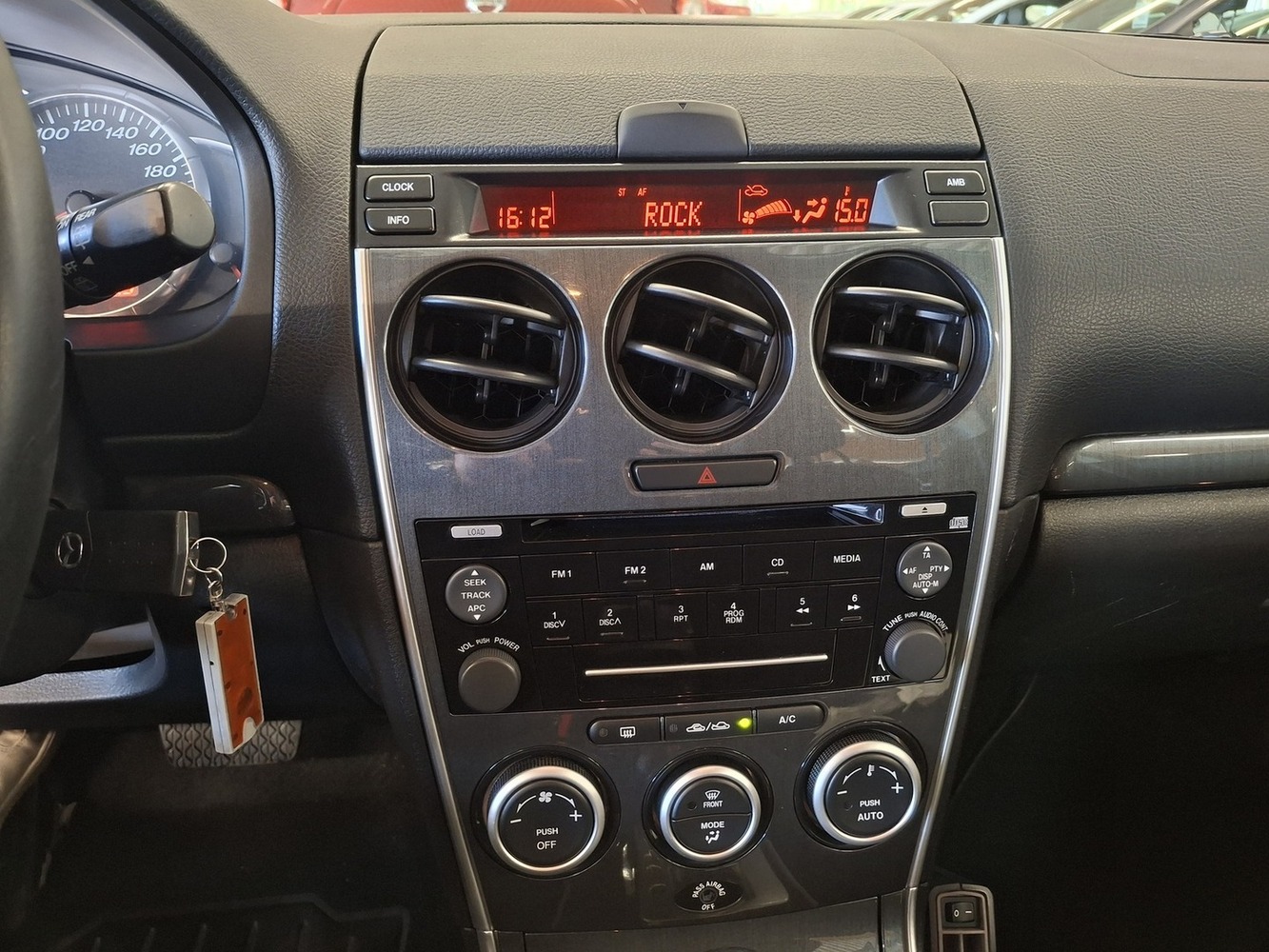 Mazda 6 vaihtoauto