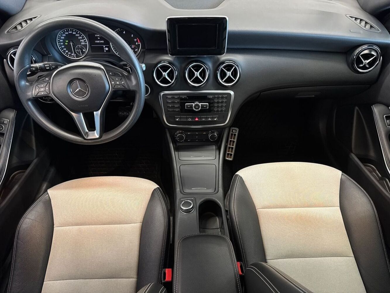 Mercedes-Benz A vaihtoauto