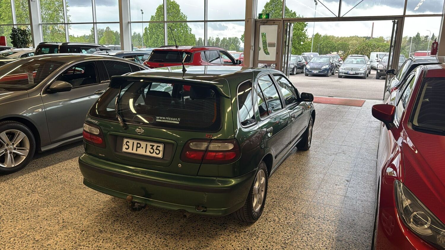 Nissan Almera vaihtoauto