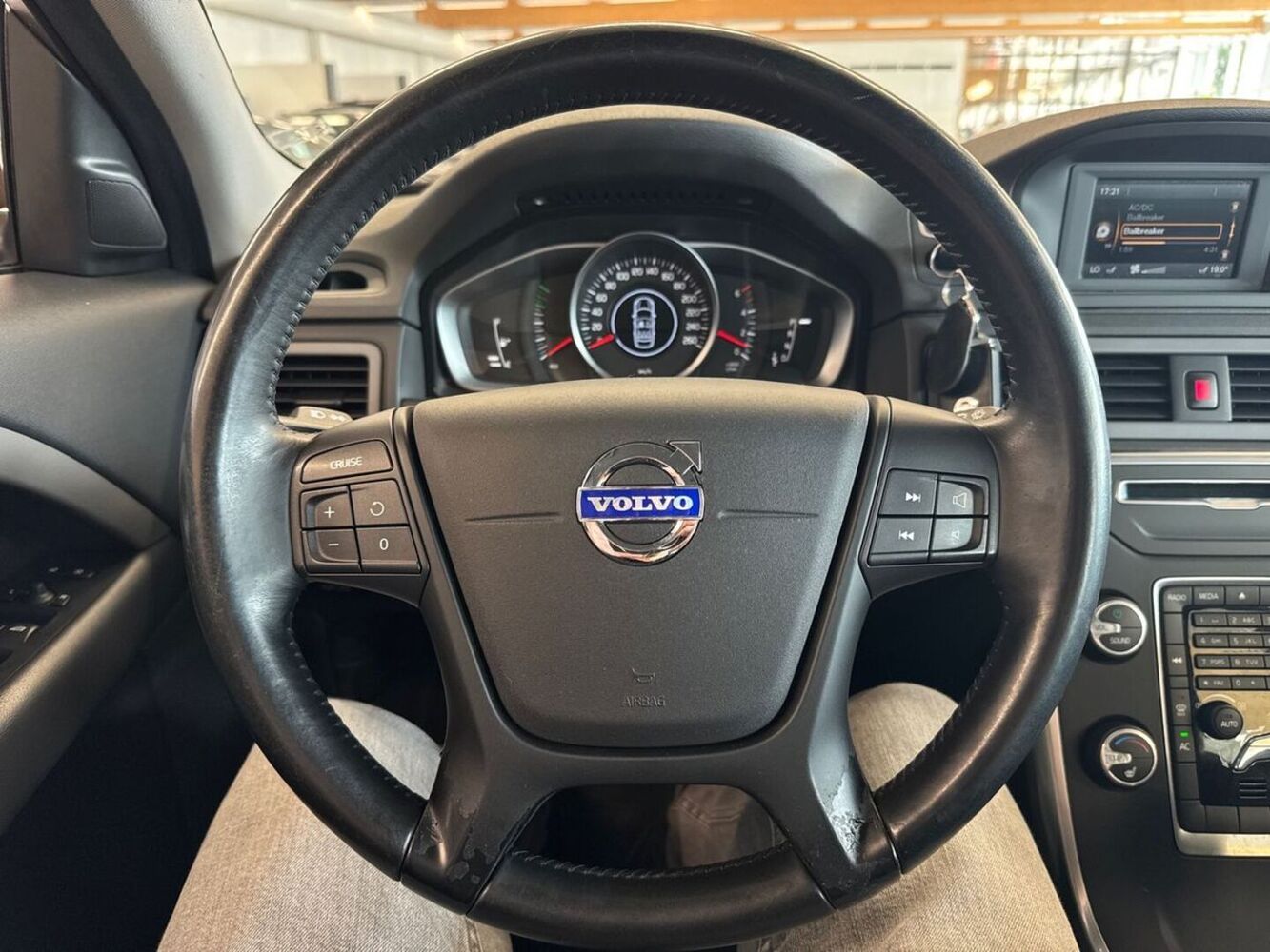 Volvo XC70 vaihtoauto