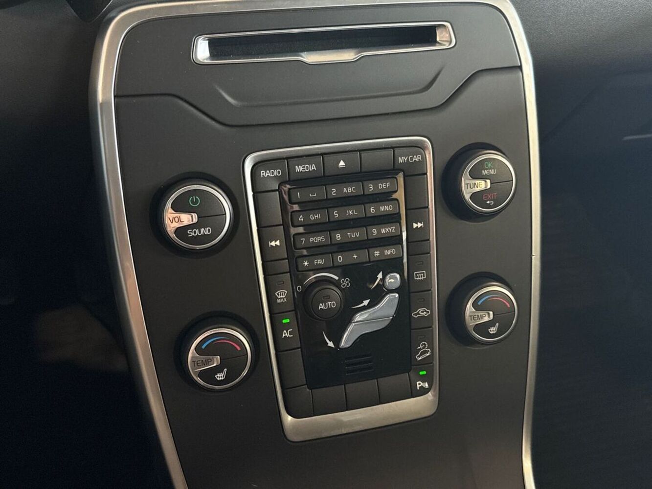 Volvo XC70 vaihtoauto