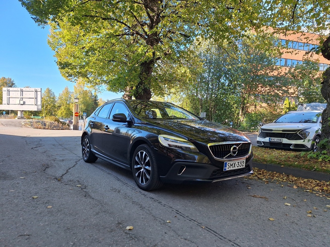 Volvo V40 Cross Country vaihtoauto