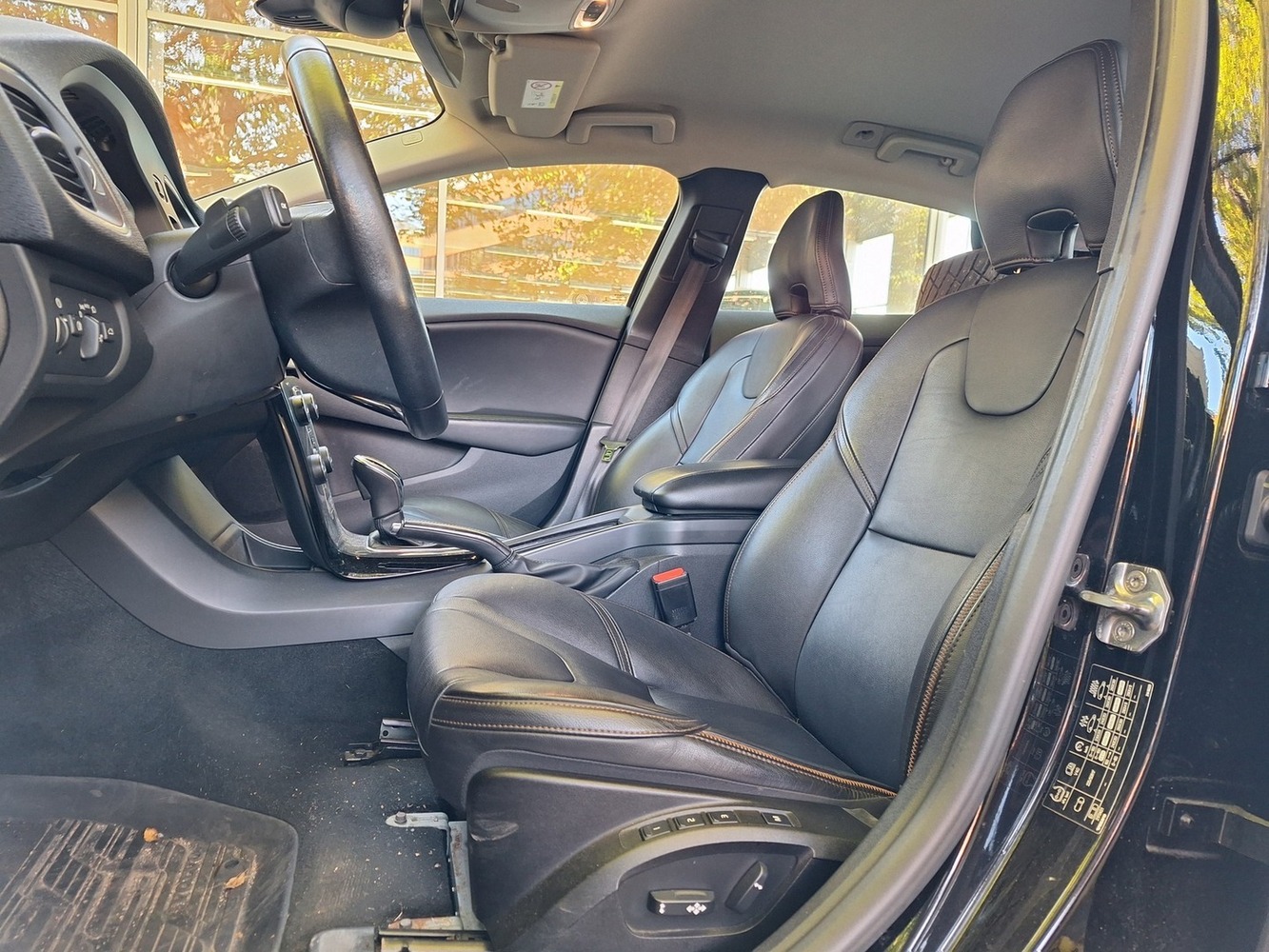 Volvo V40 Cross Country vaihtoauto