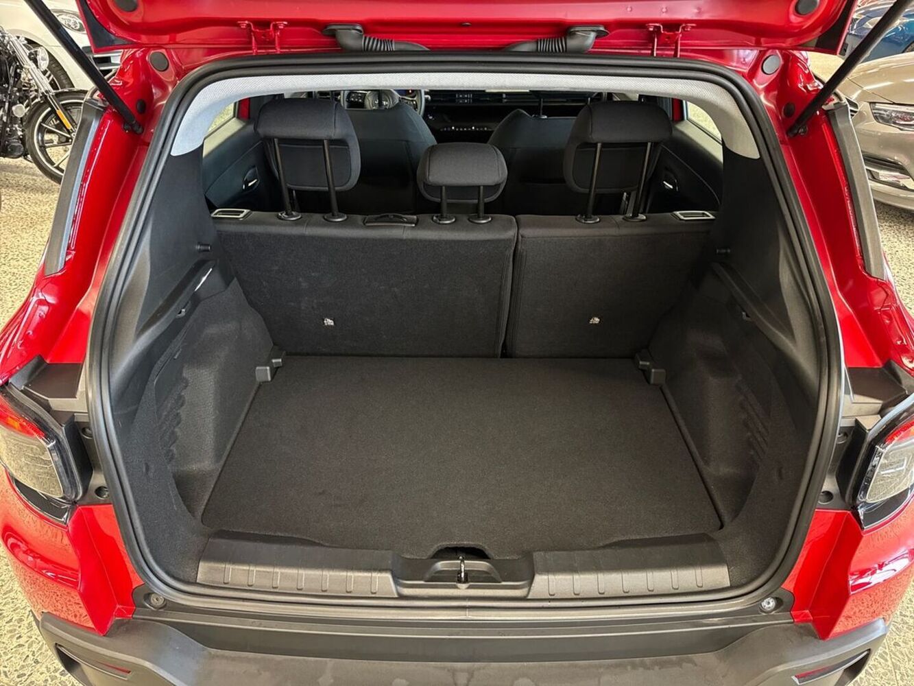 Jeep Avenger vaihtoauto