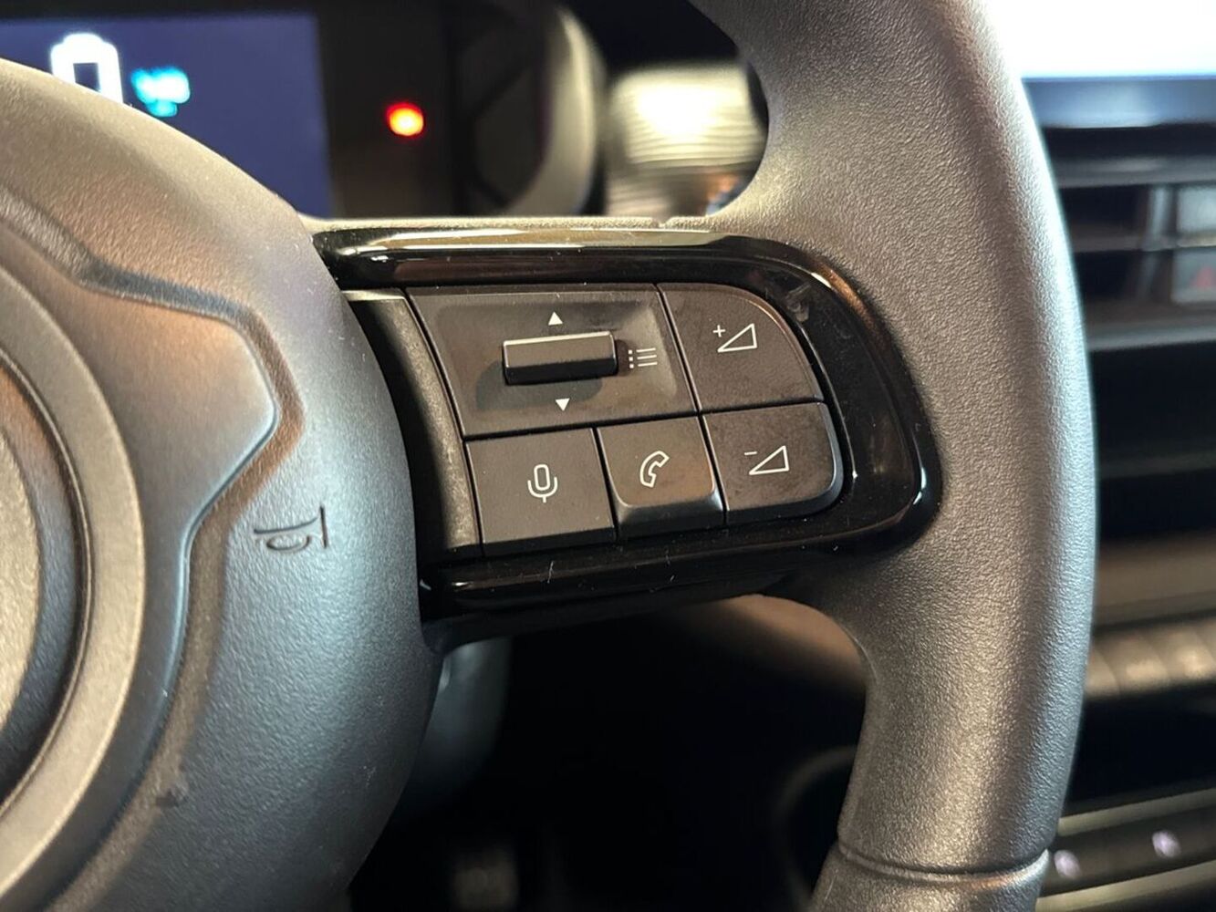 Jeep Avenger vaihtoauto