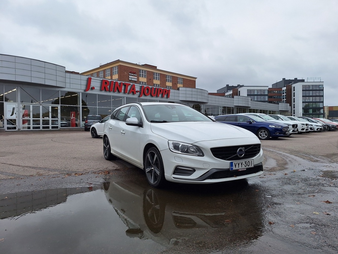 Volvo V60 vaihtoauto