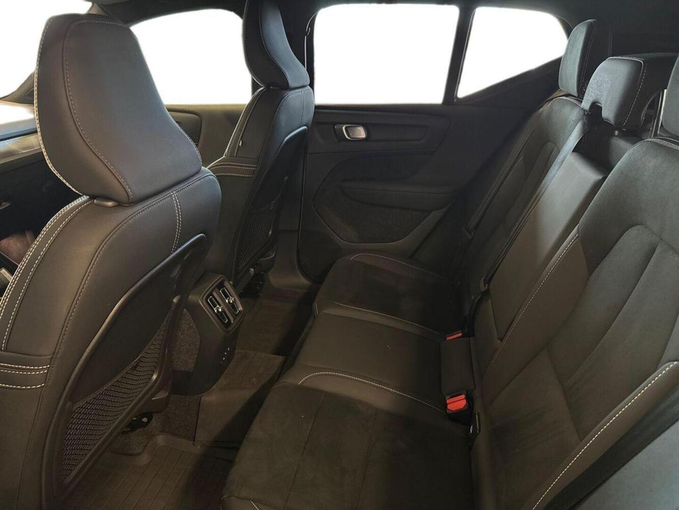 Volvo EX40 vaihtoauto