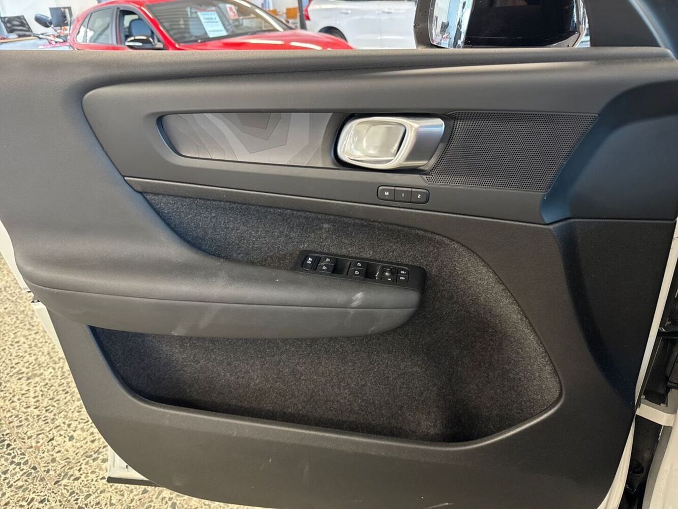 Volvo EX40 vaihtoauto
