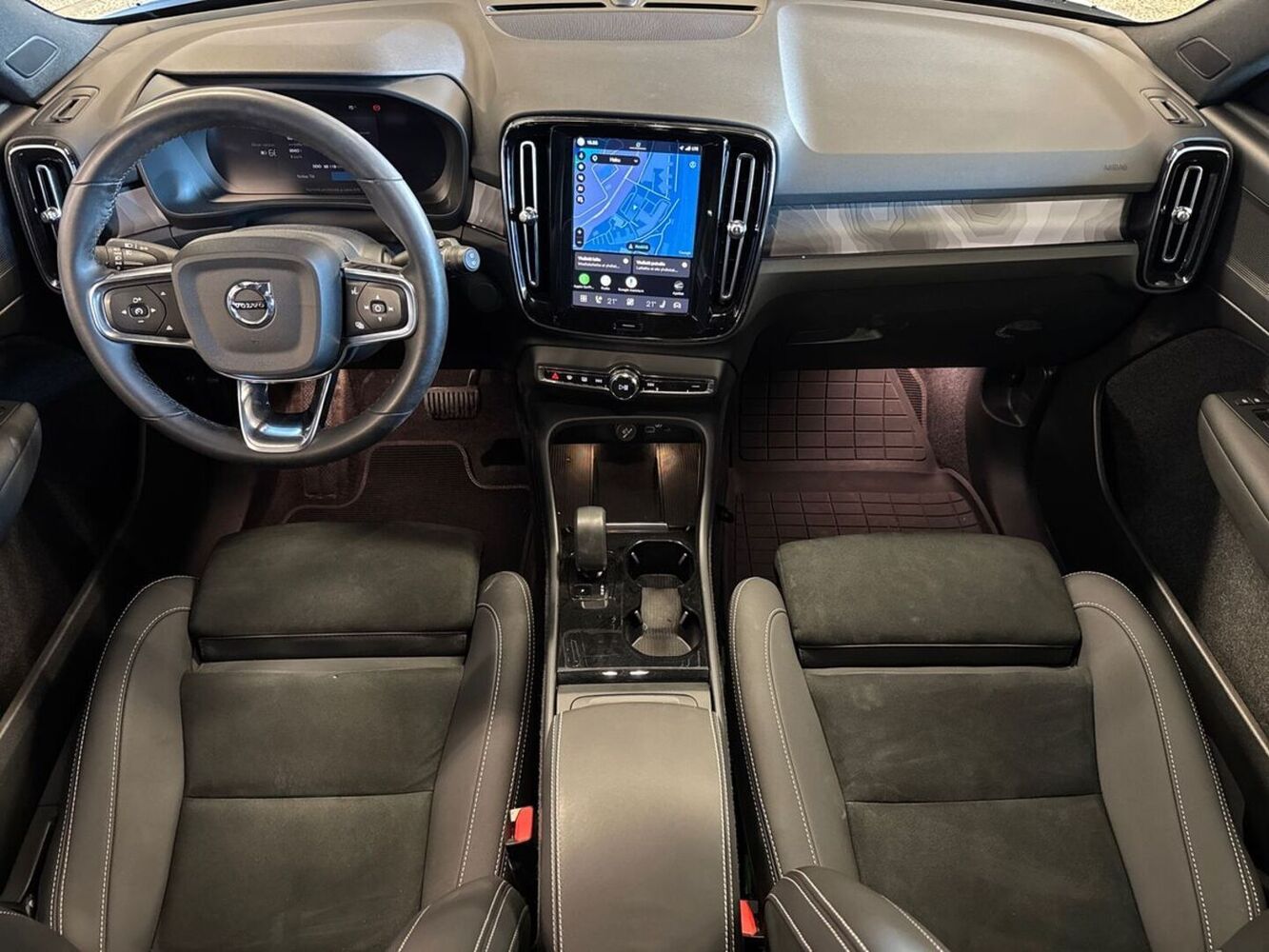 Volvo EX40 vaihtoauto