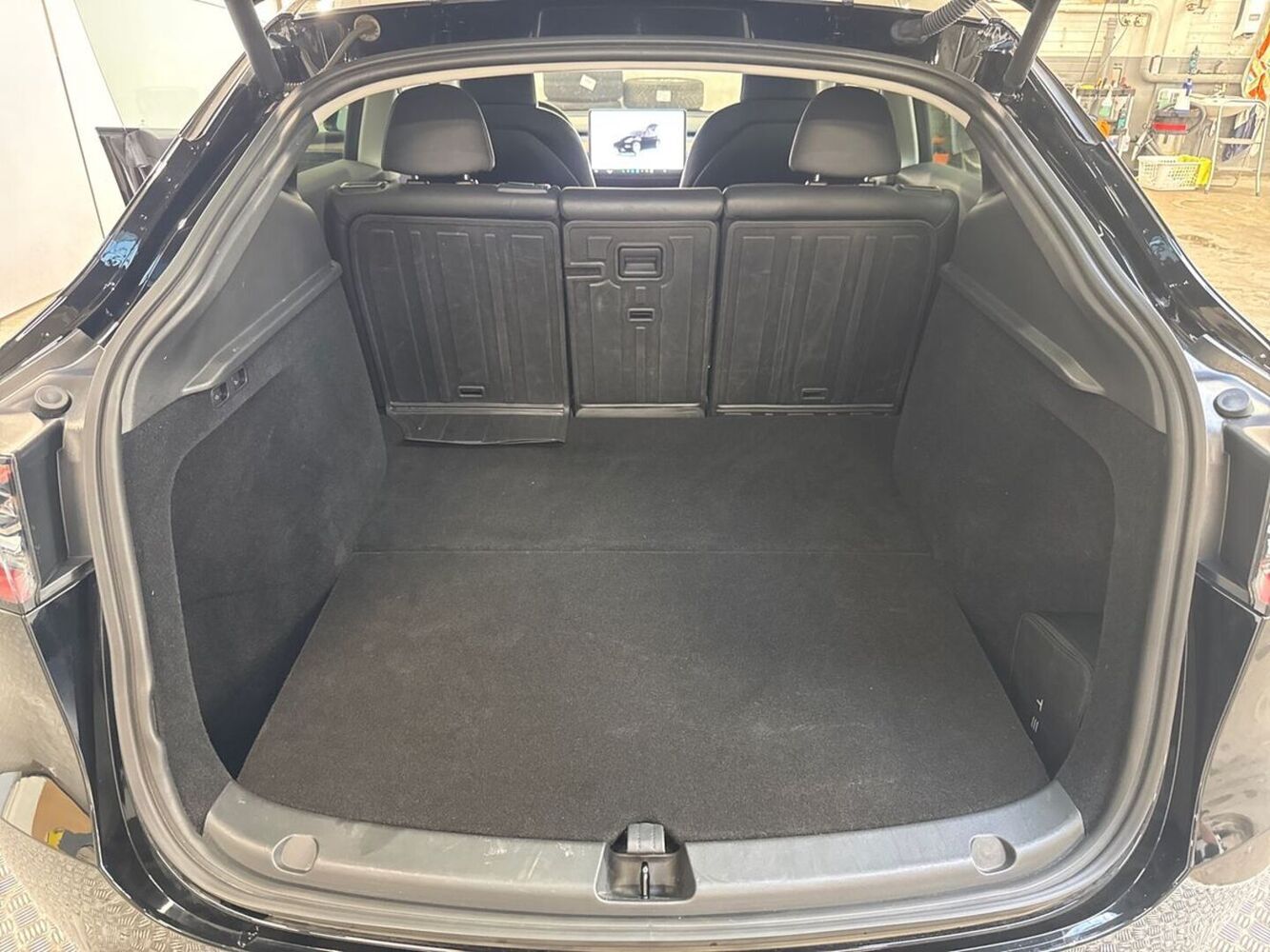 Tesla Model Y vaihtoauto