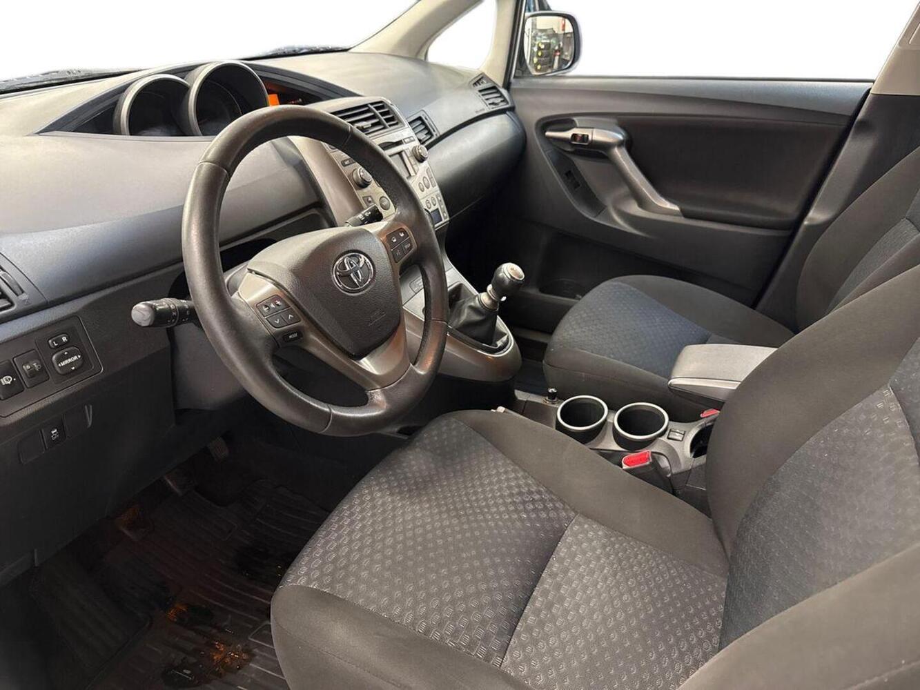 Toyota Verso vaihtoauto