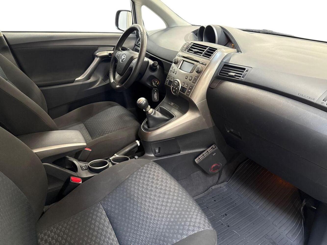 Toyota Verso vaihtoauto