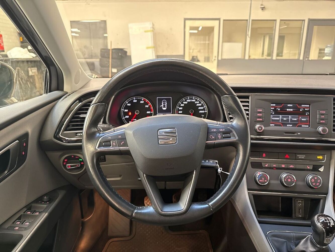 SEAT Leon ST vaihtoauto