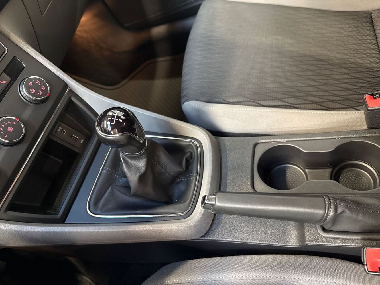 SEAT Leon ST vaihtoauto