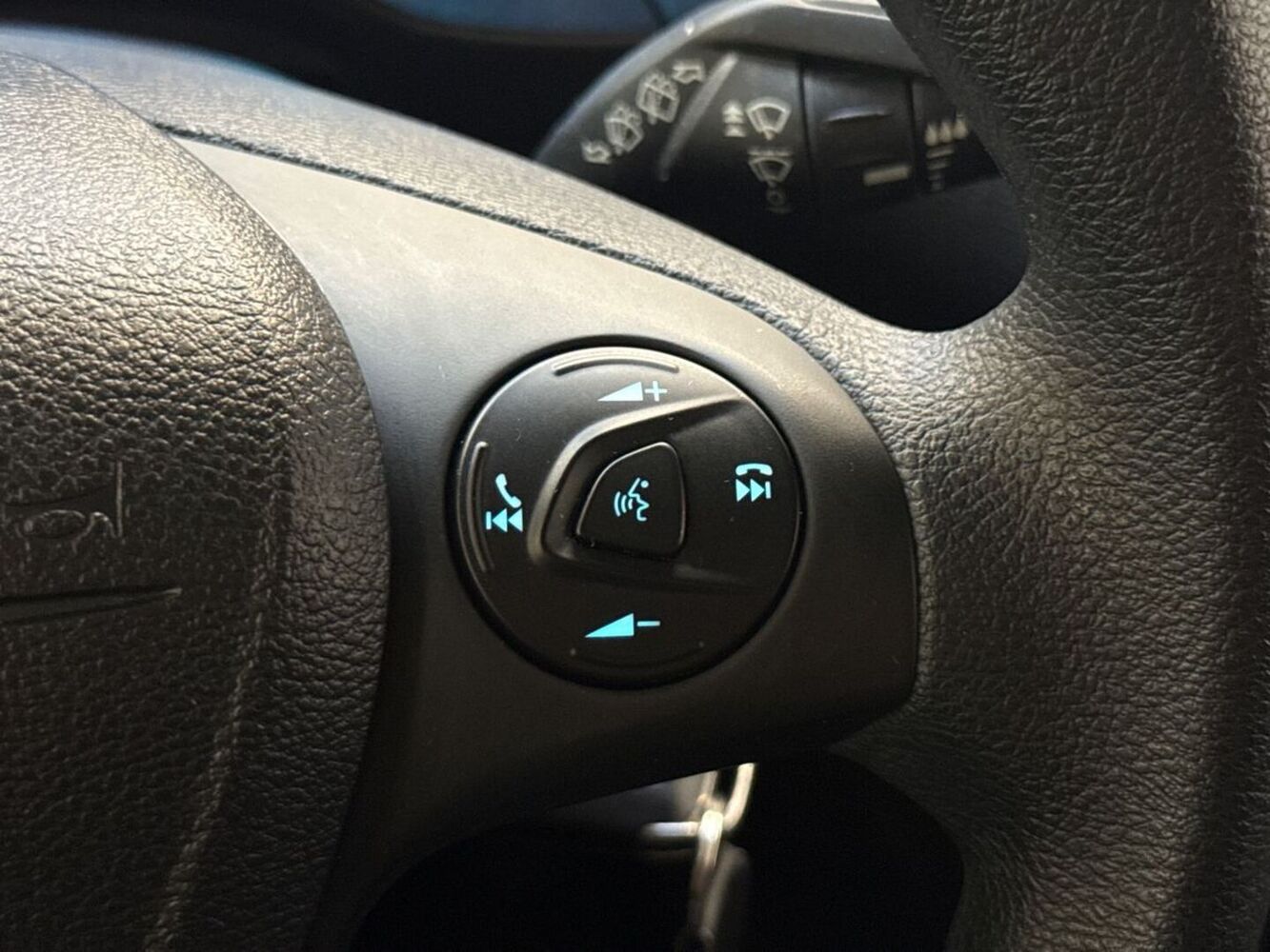 Ford Transit Connect vaihtoauto