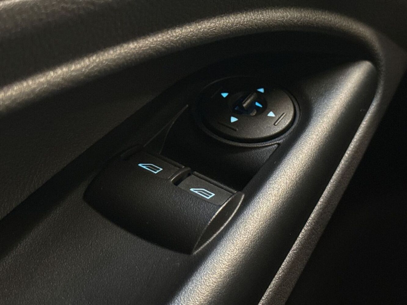 Ford Transit Connect vaihtoauto