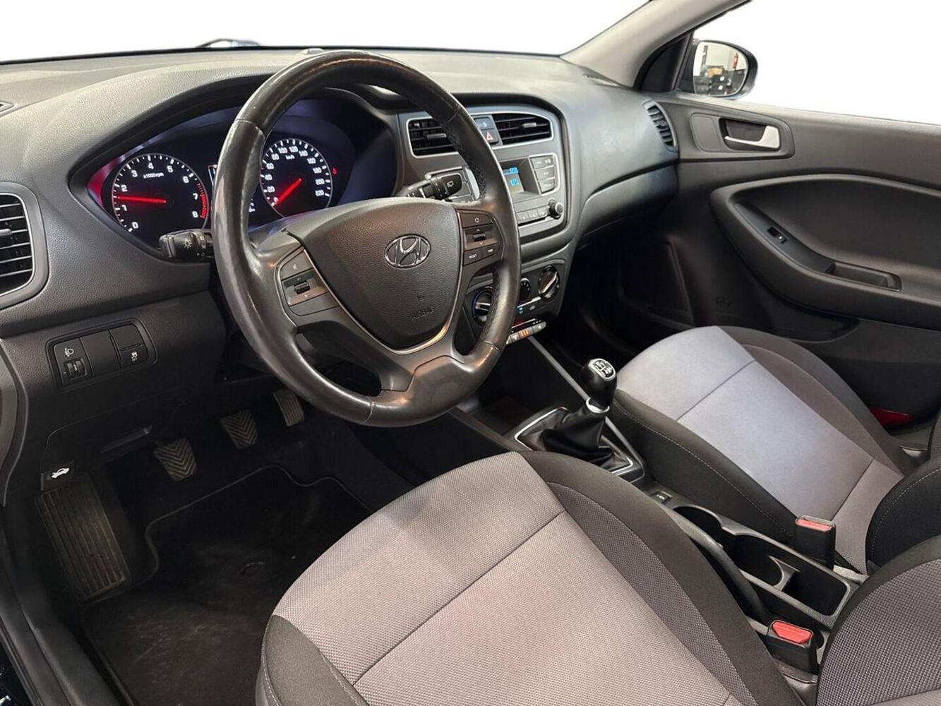 Hyundai i20 Hatchback vaihtoauto
