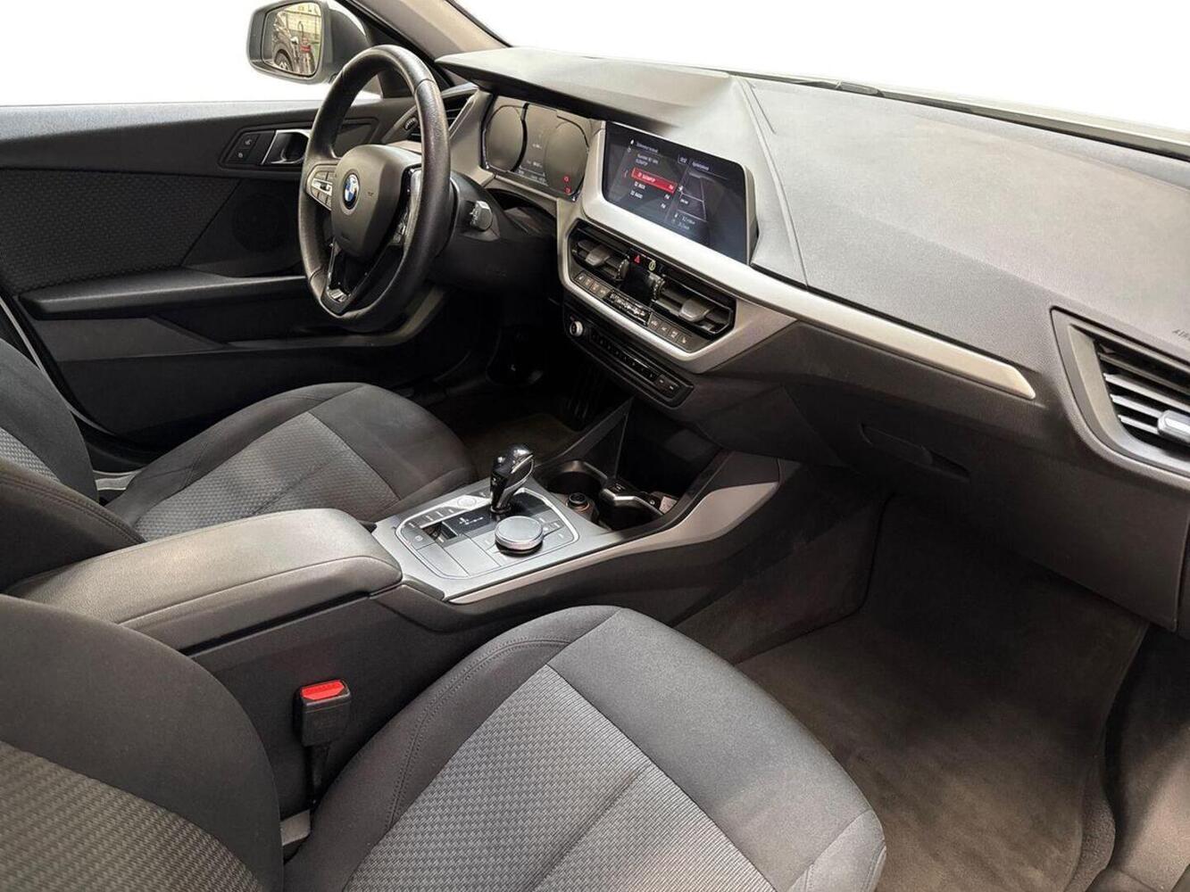 BMW 118 vaihtoauto