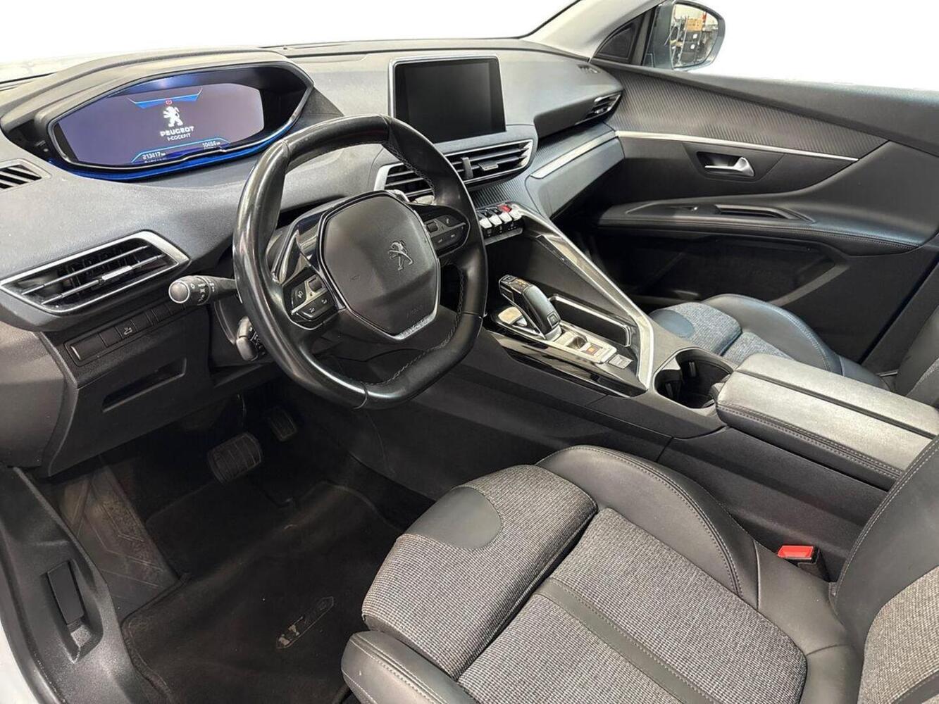 Peugeot 5008 vaihtoauto