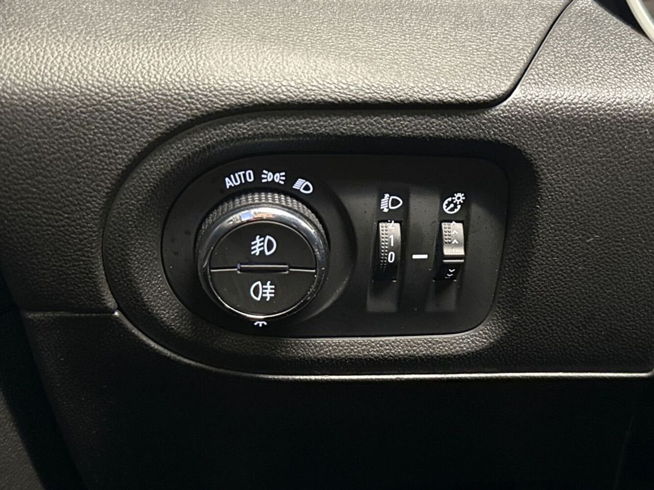 Opel Grandland X vaihtoauto