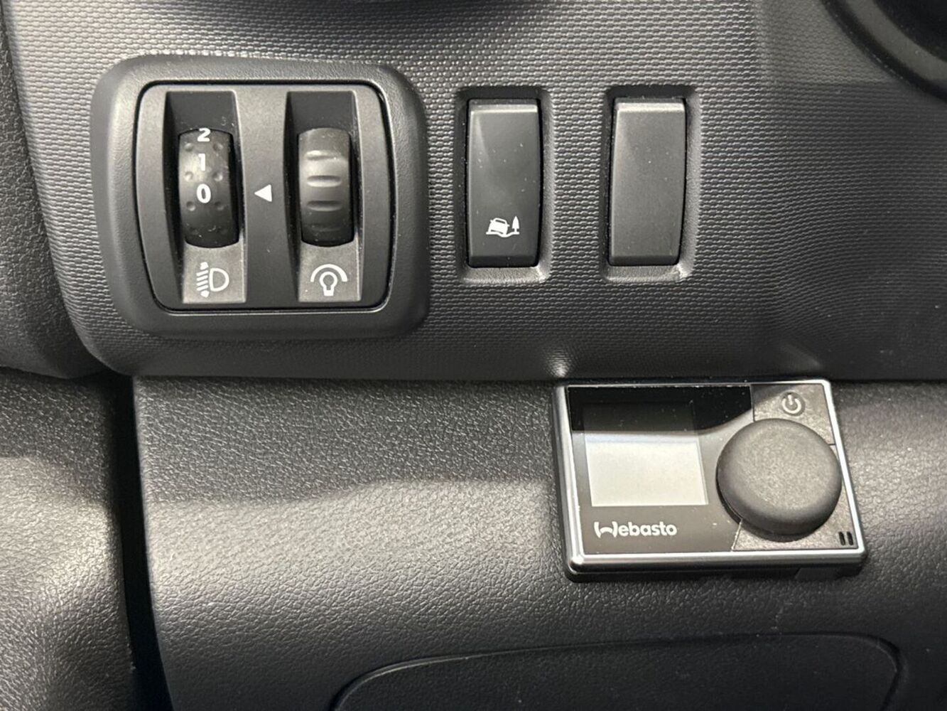 Nissan NV300 vaihtoauto