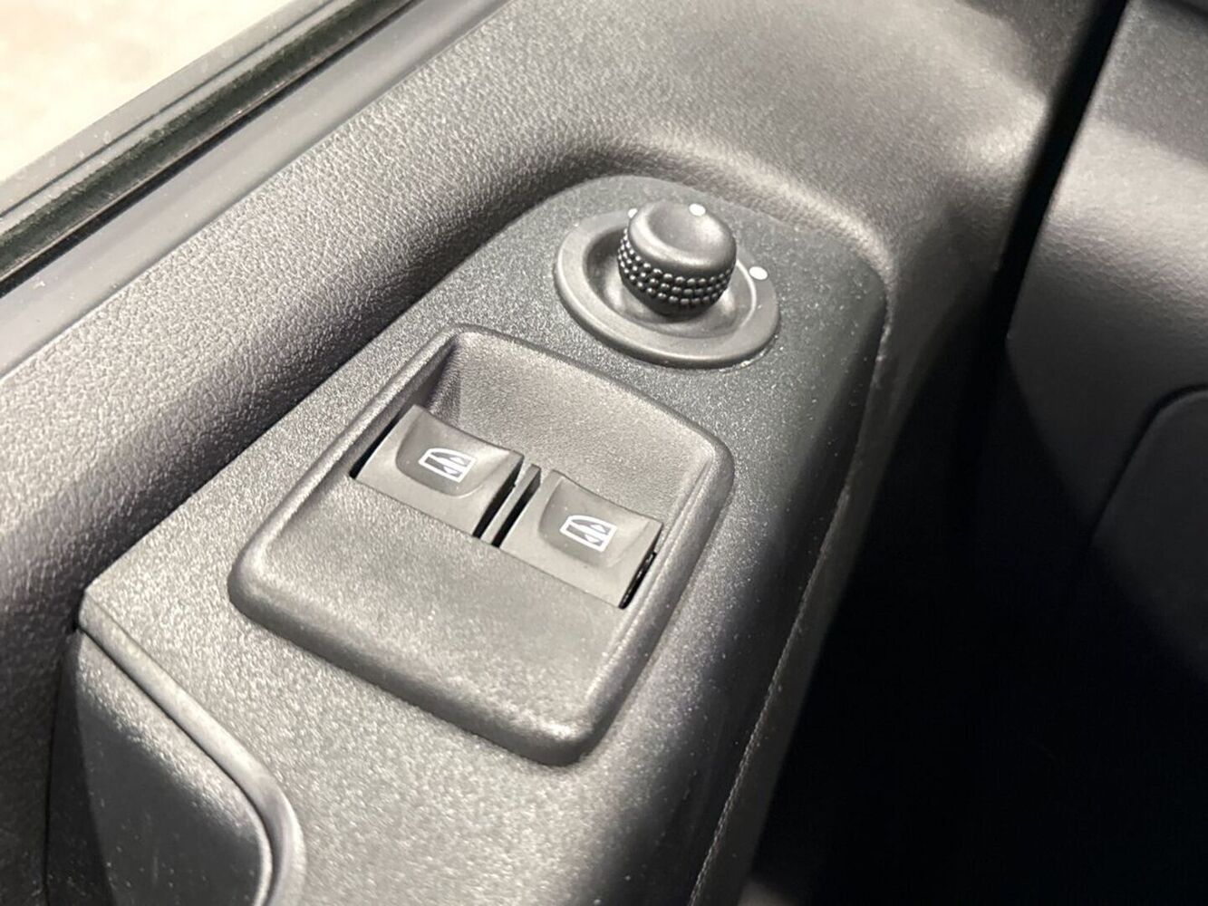 Nissan NV300 vaihtoauto