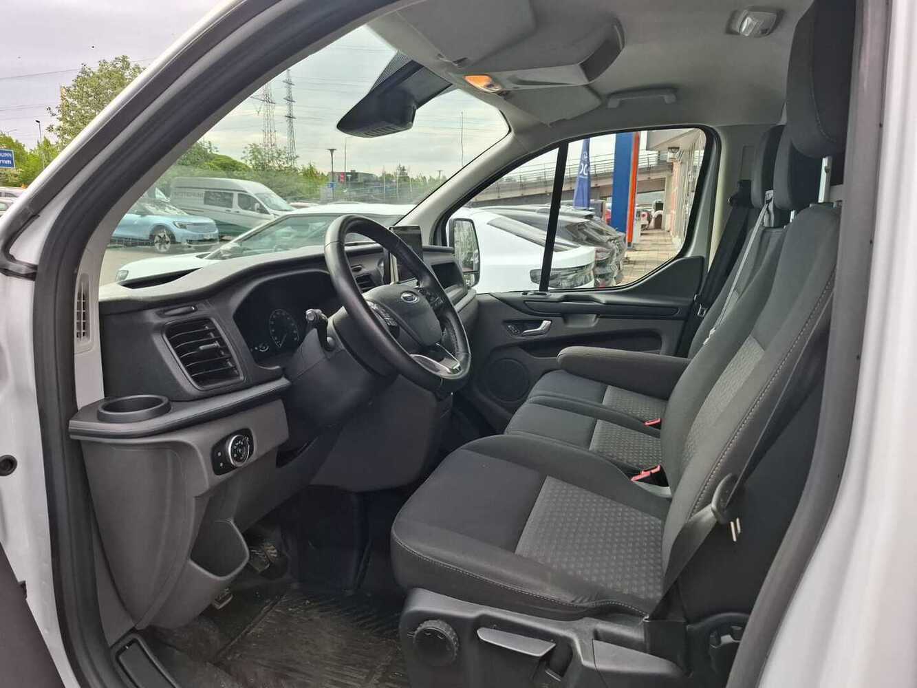 Ford Transit Custom vaihtoauto