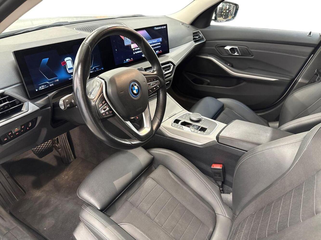 BMW 330 vaihtoauto