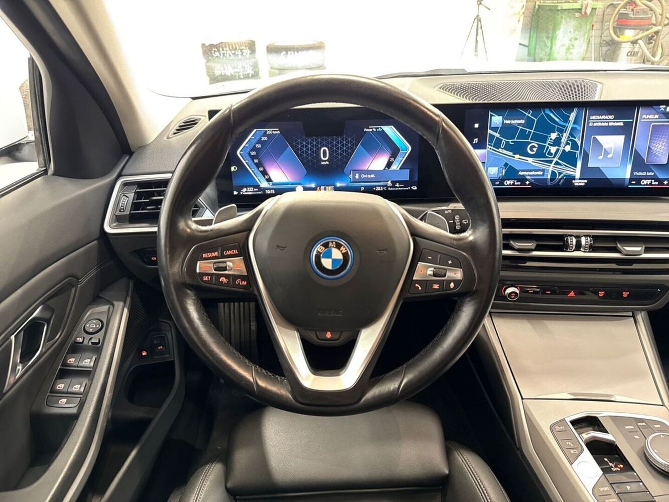 BMW 330 vaihtoauto
