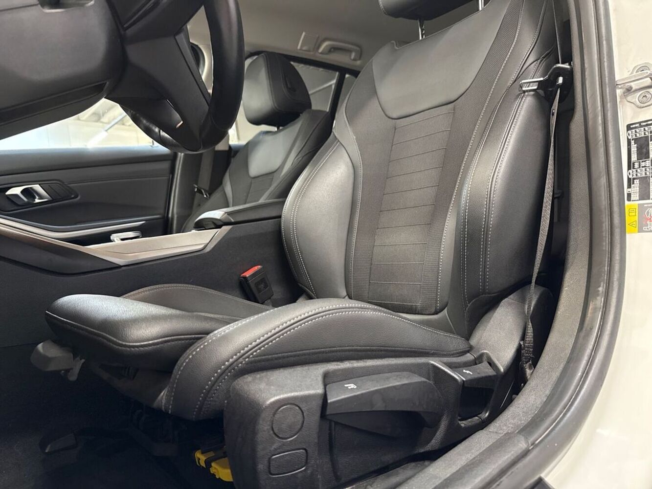BMW 330 vaihtoauto