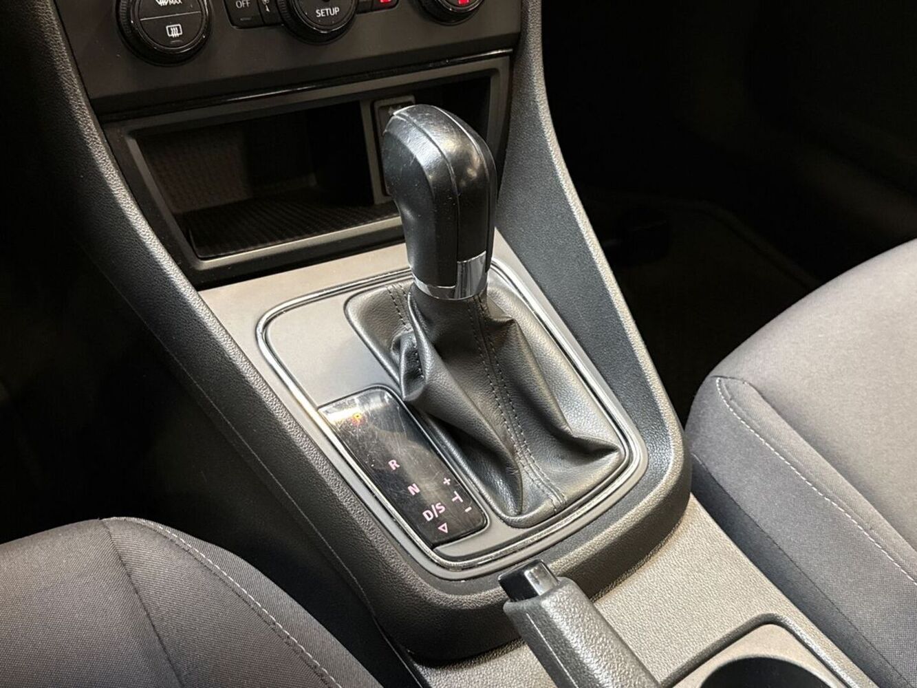 SEAT Leon vaihtoauto