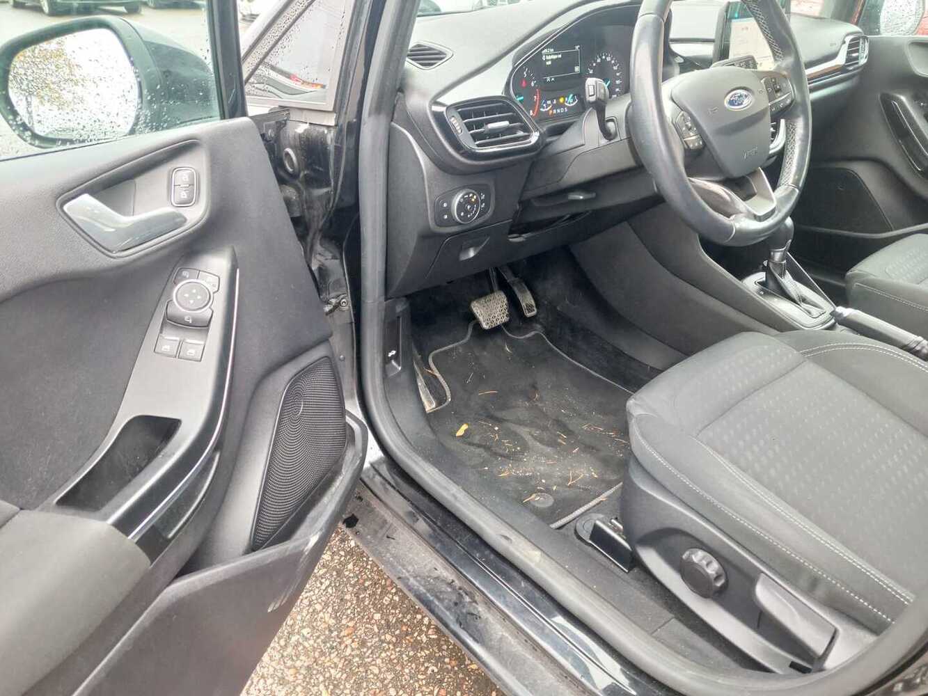 Ford Fiesta vaihtoauto