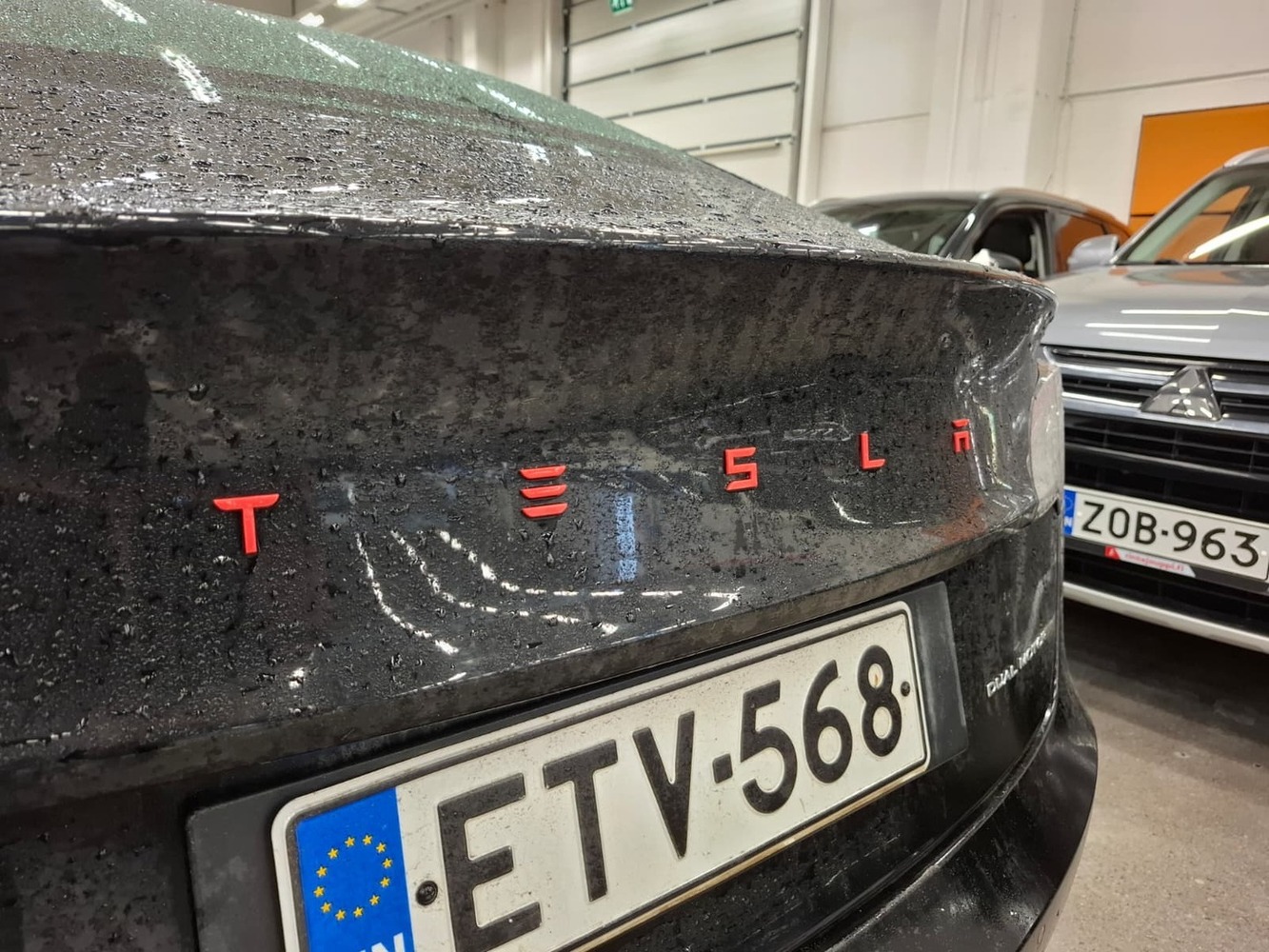 Tesla Model 3 vaihtoauto
