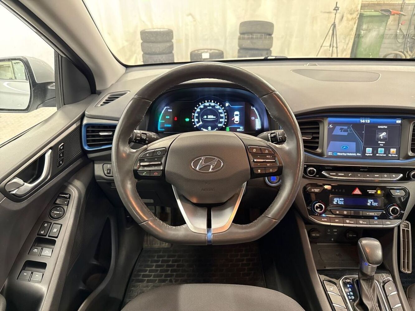 Hyundai IONIQ hybrid vaihtoauto