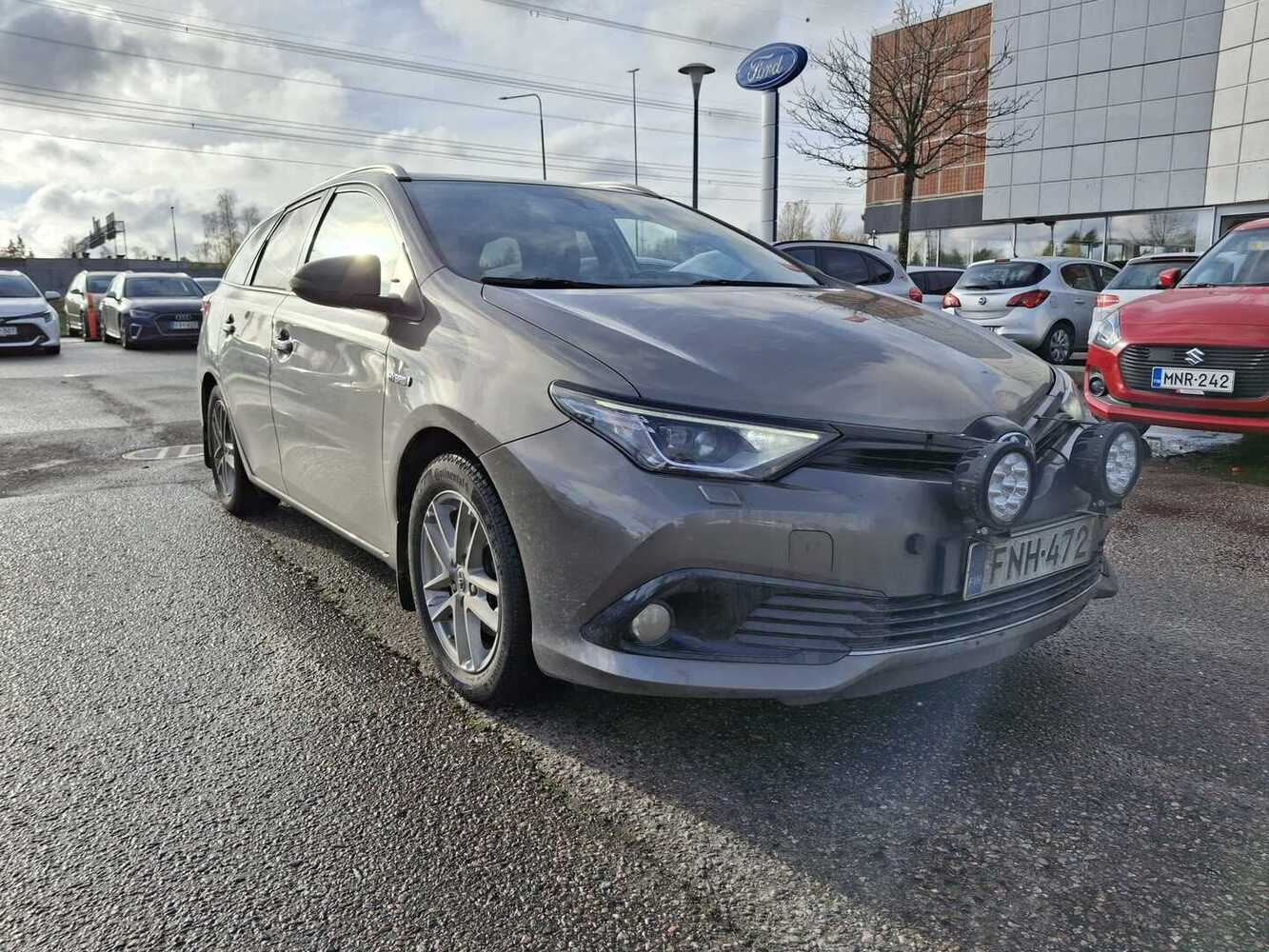 Toyota Auris vaihtoauto