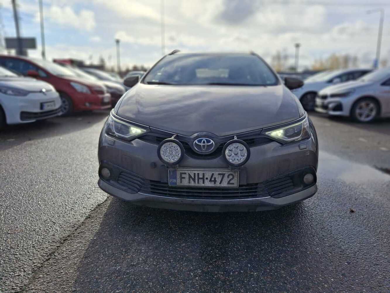 Toyota Auris vaihtoauto