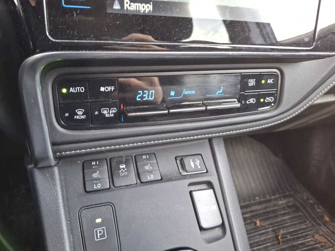 Toyota Auris vaihtoauto