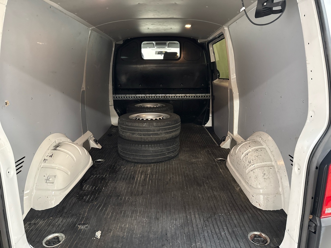 Volkswagen Transporter vaihtoauto