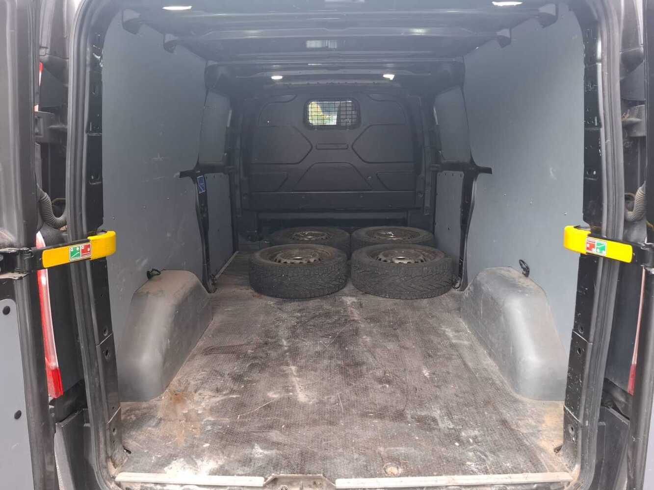 Ford Transit Custom vaihtoauto