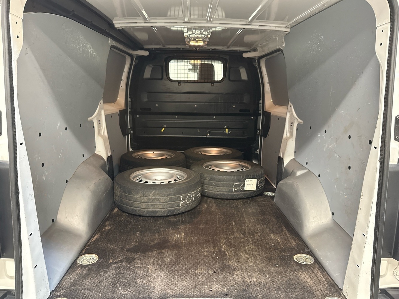 Opel Vivaro vaihtoauto