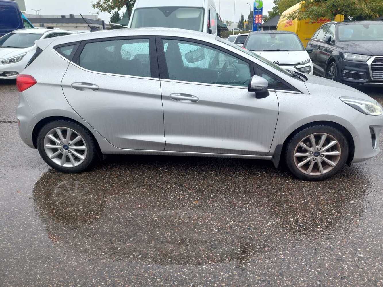 Ford Fiesta vaihtoauto