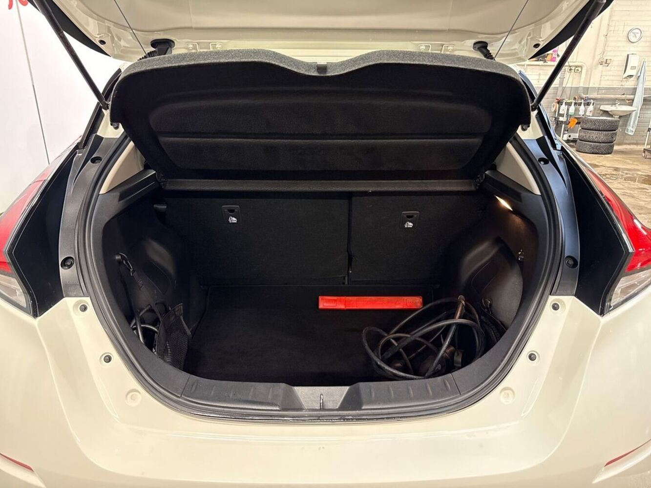 Nissan Leaf vaihtoauto