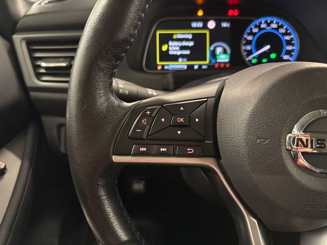 Nissan Leaf vaihtoauto